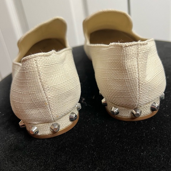 Marc Fisher Beige natural slip on abree flats studded low heel women shoes 6.5 - Picture 4 of 15